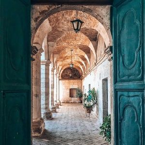 Meet your Posher, Anita